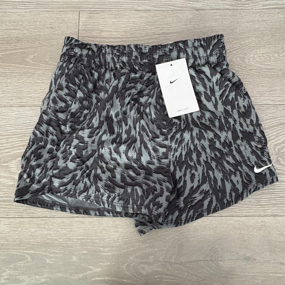 NWT Nike Dri Fit Kid's Smoke Grey One Woven High-Waisted Training Shorts Size‎ M